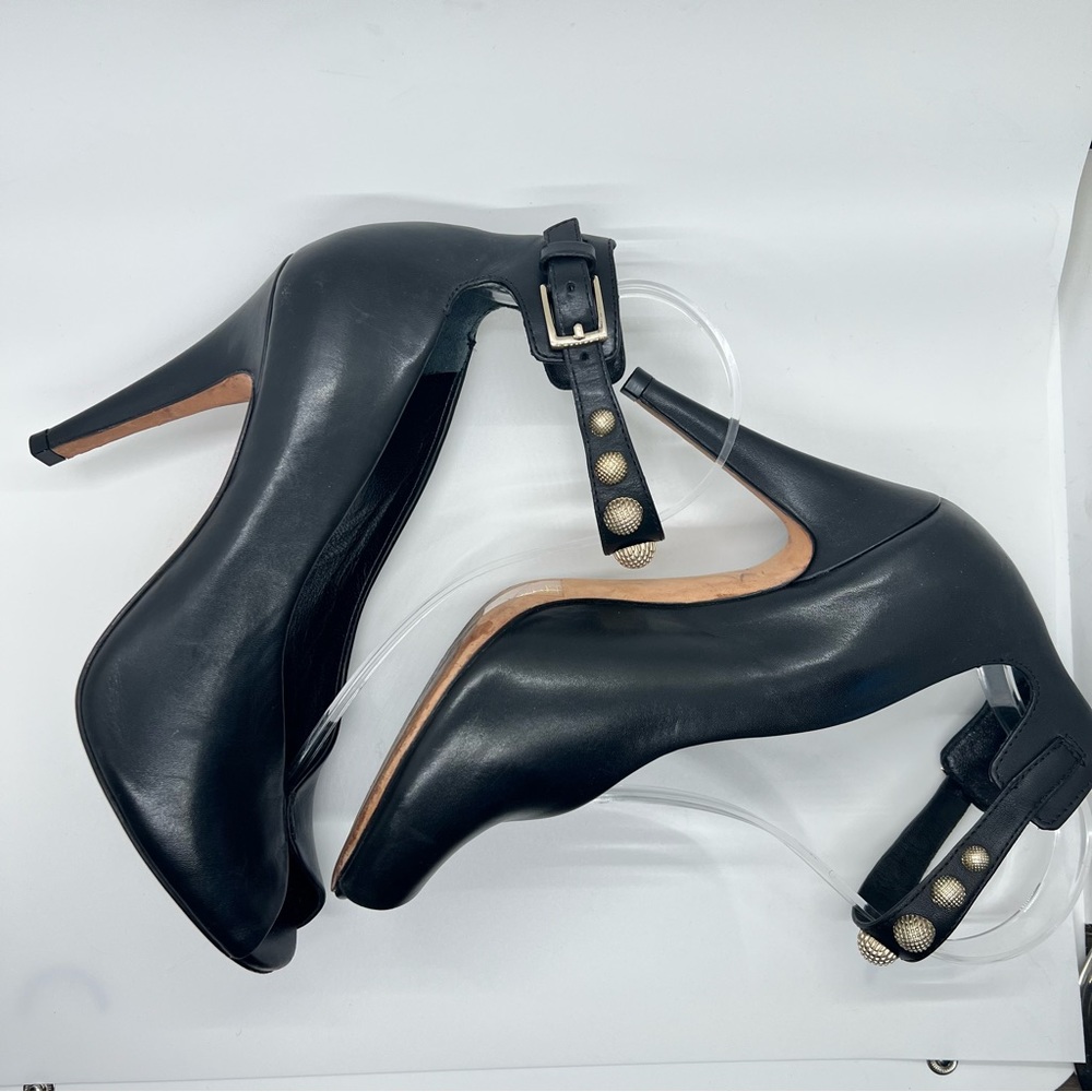 VC JOHN CAMUTO studded peep toe HEELS - Picture 6 of 8